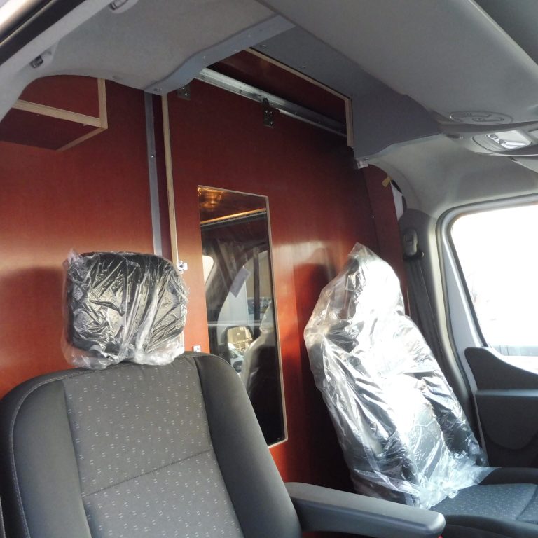 08_Post- en koeriersdienst_Opel_multiplex_Integro